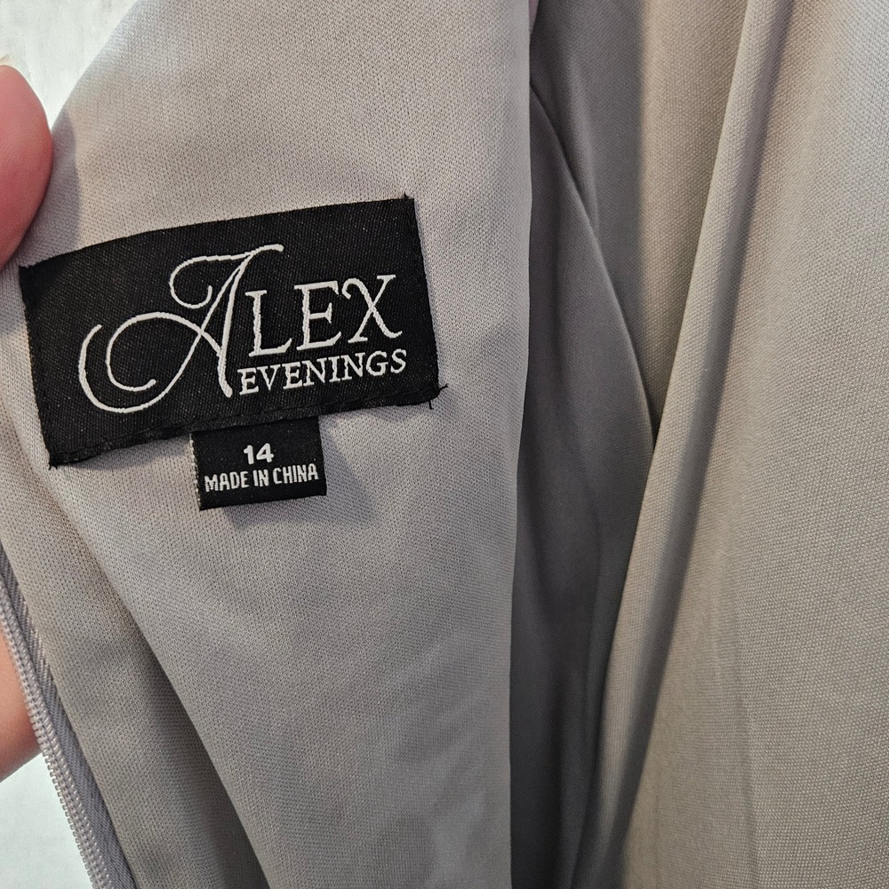 Alex Evenings Silver Gray Embroidered Lace Cowl Back Formal Dress 14 - Picture 7 of 10